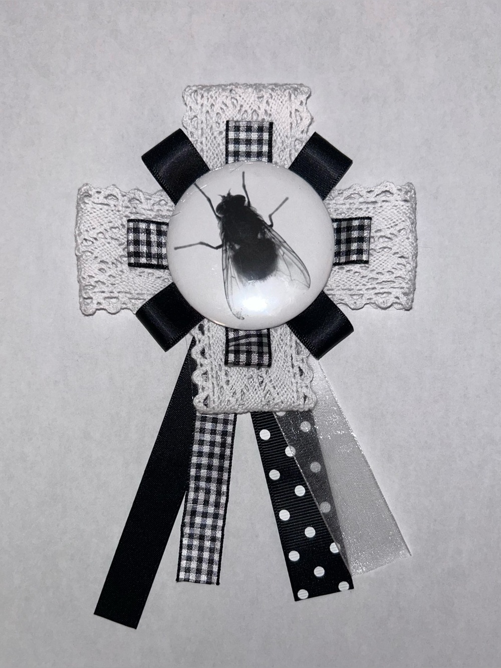Rosette Pin 🤍🪽